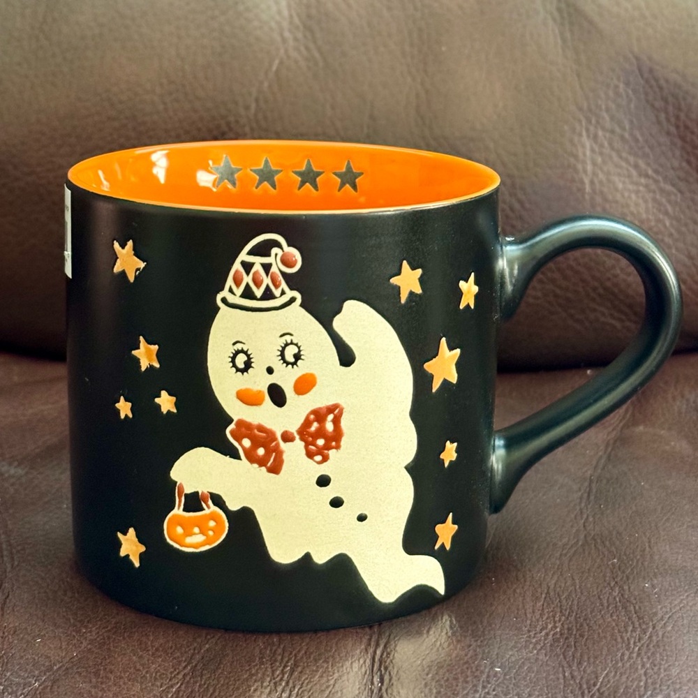 Flying Ghost Trick or Treater 18oz Vintage Style Halloween Mug - Eli & Ana